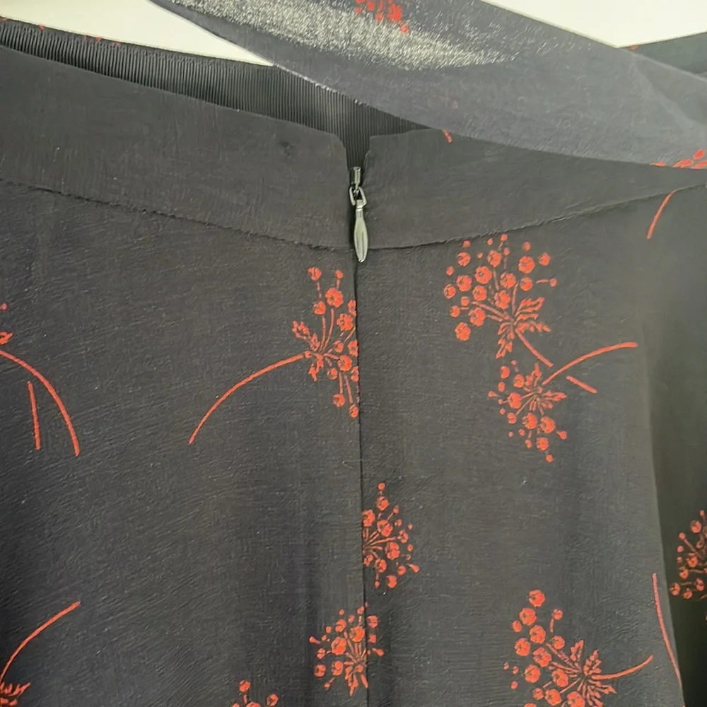 NWT Ann Taylor 4P Navy with Red Floral Design Flowy A-Line Chiffon Skirt